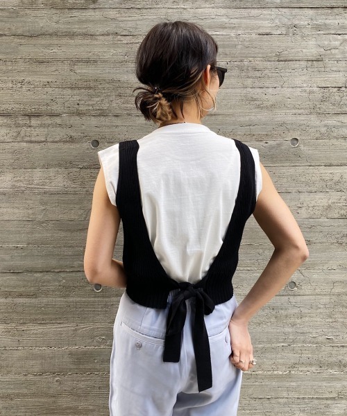 PAGEBOY（ページボーイ）の「バックリボンビスチェ（ニット/セーター・レディース・ブラック/パープル/グレイッシュベージュ・FREE）」の8枚目の写真