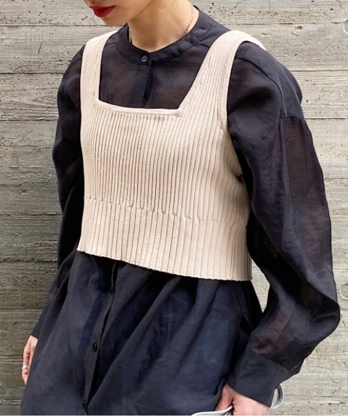 PAGEBOY（ページボーイ）の「バックリボンビスチェ（ニット/セーター・レディース・ブラック/パープル/グレイッシュベージュ・FREE）」の18枚目の写真