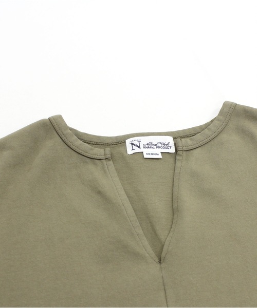 RNA-N（アールエヌエーエヌ）の「M1482 プレーティング天竺キーネックプルオーバー（Tシャツ/カットソー・レディース・オフホワイト/オリーブ/ベージュ・MEDIUM）」の6枚目の写真