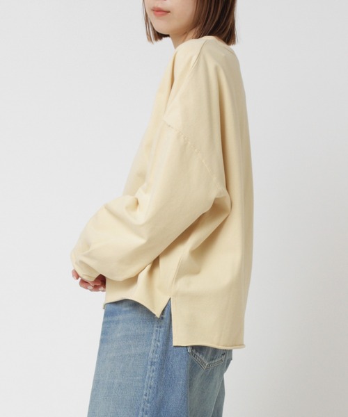 RNA-N（アールエヌエーエヌ）の「M1482 プレーティング天竺キーネックプルオーバー（Tシャツ/カットソー・レディース・オフホワイト/オリーブ/ベージュ・MEDIUM）」の12枚目の写真