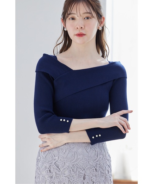 tocco closet(トッコ クローゼット)の「袖口パール付きアシメリブニットプルオーバー(ニット/セーター・レディース・ベージュ/ピンク系その他/ブラック/アイボリー/レモンイエロー/ダークブラウン/サックスブルー/ネイビー/ピンク/オレンジ/ミント/カーキ/チャコールグレー/マスタード/ボルドー/その他・M)」の9枚目の写真