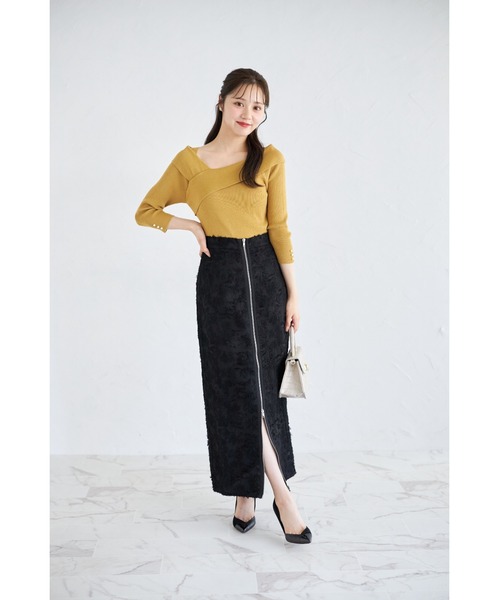 tocco closet(トッコ クローゼット)の「袖口パール付きアシメリブニットプルオーバー(ニット/セーター・レディース・ベージュ/ピンク系その他/ブラック/アイボリー/レモンイエロー/ダークブラウン/サックスブルー/ネイビー/ピンク/オレンジ/ミント/カーキ/チャコールグレー/マスタード/ボルドー/その他・M)」の22枚目の写真