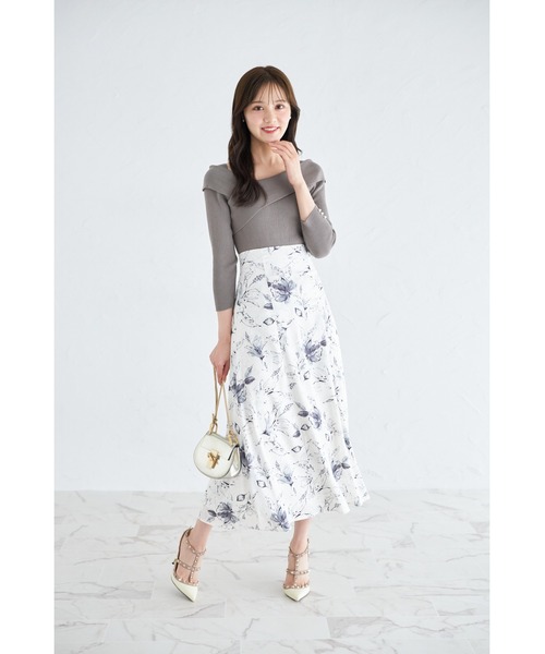 tocco closet(トッコ クローゼット)の「袖口パール付きアシメリブニットプルオーバー(ニット/セーター・レディース・ベージュ/ピンク系その他/ブラック/アイボリー/レモンイエロー/ダークブラウン/サックスブルー/ネイビー/ピンク/オレンジ/ミント/カーキ/チャコールグレー/マスタード/ボルドー/その他・M)」の17枚目の写真