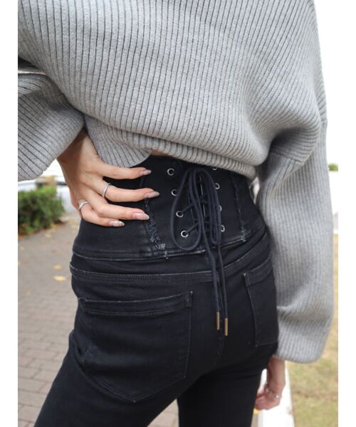 EMODA(エモダ)の「【EMODA×ゆきりぬ】バックコルセットハイウエストパギンス(デニムパンツ・レディース・ブラック/インディゴブルー・X-SMALL/SMALL/MEDIUM)」の9枚目の写真