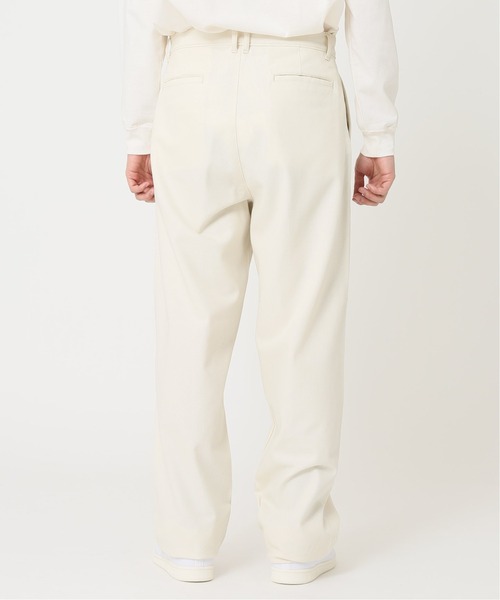 E.TAUTZ（イートウツ）の「【E.TAUTZ / イートウツ】 別注 PLETED PANTS 'ECRU'（デニムパンツ・メンズ・オフホワイト・30/32/34）」の9枚目の写真