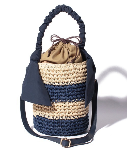 Via Demizon(ビアデミゾン)の「ボーダー柄の小ぶりの2WAYショルダーカゴバッグ(かごバッグ・レディース・ネイビー/ブラウン/カーキ・FREE)」の4枚目の写真