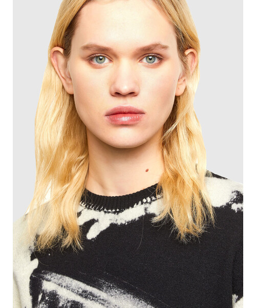 DIESEL(ディーゼル)の「レディース ニット ブリーチ カシミヤミックス(ニット/セーター・レディース・ブラック・LARGE/MEDIUM/SMALL/X-SMALL)」の5枚目の写真