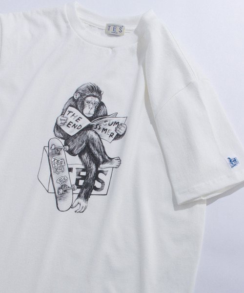The Endless Summer（エンドレスサマー）の「TES THINKING MONKEY T-SHIRT（Tシャツ/カットソー・メンズ・チャコール/ホワイト/サックスブルー・SMALL/MEDIUM/LARGE/X-LARGE）」の2枚目の写真