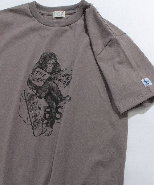 The Endless Summer（エンドレスサマー）の「TES THINKING MONKEY T-SHIRT（Tシャツ/カットソー・メンズ・チャコール/ホワイト/サックスブルー・SMALL/MEDIUM/LARGE/X-LARGE）」の9枚目の写真