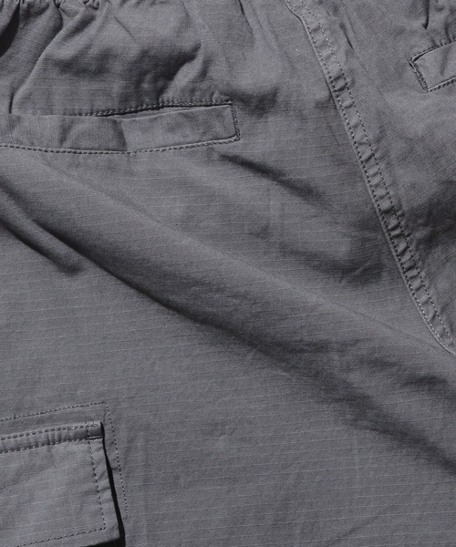 Gramicci（グラミチ）の「GRAMICCI / グラミチ RIPSTOP CARGO SHORTS カーゴハーフパンツ/カーゴショーツ（カーゴパンツ・メンズ・ダークグレー/ベージュ/オリーブ・S/M/L/XL）」の16枚目の写真