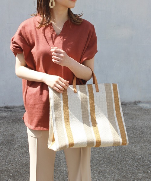 LAVEANGE（ラビアンジェ）の「[A4サイズ対応][2WAY] ストライプトートバッグ /ショルダーバッグ（トートバッグ・レディース・ブラック/ベージュ/グリーン・FREE）」の3枚目の写真