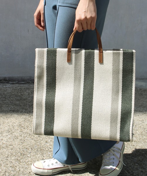 LAVEANGE（ラビアンジェ）の「[A4サイズ対応][2WAY] ストライプトートバッグ /ショルダーバッグ（トートバッグ・レディース・ブラック/ベージュ/グリーン・FREE）」の5枚目の写真