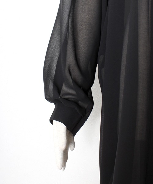 Primazel(プリマゼル)の「オーバーサイズ シアーシフォンロングガウンカーディガン(カーディガン/ボレロ・レディース・ホワイト/ブラック/パープル/ミント/ブルーグレー/イエロー/ダークグレー/ピンク系その他・M)」の15枚目の写真