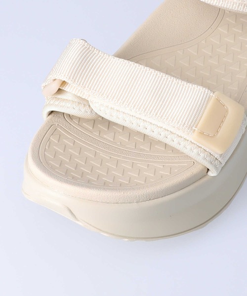 ORiental TRaffic(オリエンタルトラフィック)の「【ORiental TRaffic】厚底ベルトスポーツサンダル(サンダル・レディース・ブラック/ブラウン・XL/L/S/M)」の5枚目の写真