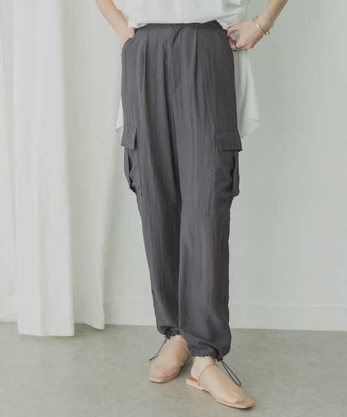 KBF+（ケービーエフプラス）の「KBF+　ナローカーゴパンツ（その他パンツ・レディース・チャコールグレー/パープル系その他/ブルー系その他・ONE）」の2枚目の写真