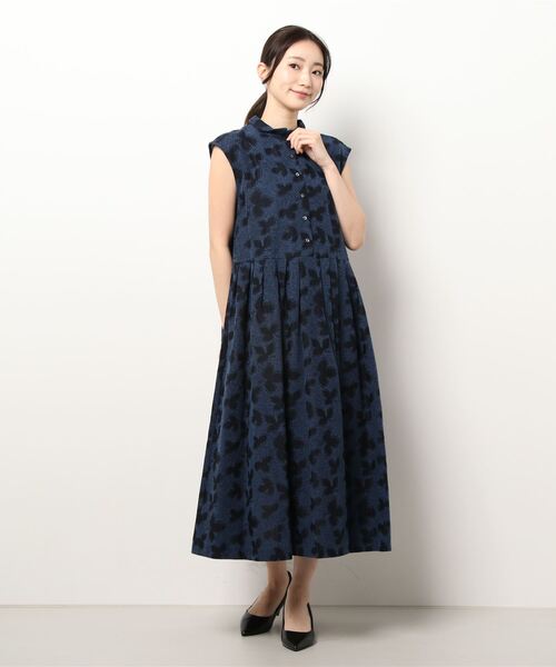 【お値下げ】Lene レネ　三つ葉の足跡　刺繍　シャツワンピース Lene（レネ）の「三つ葉の足跡刺しゅう シャツワンピース