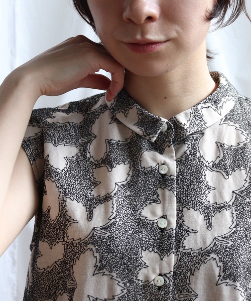 【お値下げ】Lene レネ　三つ葉の足跡　刺繍　シャツワンピース Lene（レネ）の「三つ葉の足跡刺しゅう シャツワンピース
