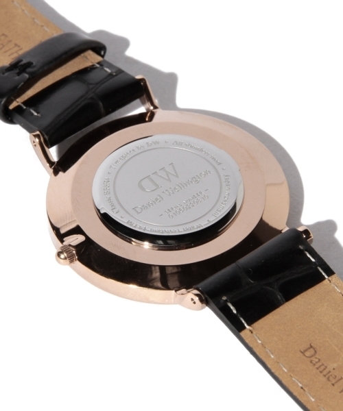bpr BEAMS（ビーピーアール ビームス ）の「DANIEL WELLINGTON / Classic レザーベルト / ローズゴールド 36mm（アナログ腕時計・レディース・ブラック/ブラウン/ダークブラウン/ブラウン系その他/ブラック系その他・ONE SIZE）」の15枚目の写真