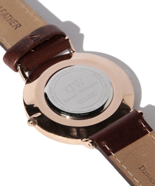 bpr BEAMS（ビーピーアール ビームス ）の「DANIEL WELLINGTON / Classic レザーベルト / ローズゴールド 36mm（アナログ腕時計・レディース・ブラック/ブラウン/ダークブラウン/ブラウン系その他/ブラック系その他・ONE SIZE）」の19枚目の写真