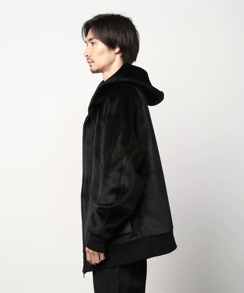 Y-3（ワイスリー）の「U SQUARE VELVET SPACER FULL-ZIP HOODIE