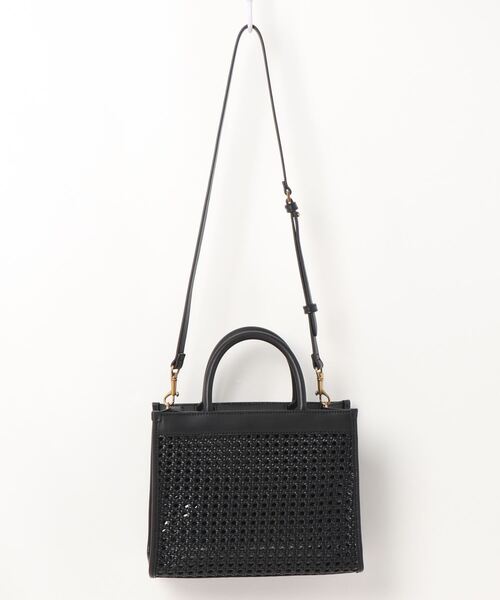 CHARLES & KEITH（チャールズ & キース）の「ウーブンダブルハンドル トートバッグ / Woven Double Handle Tote Bag（トートバッグ・レディース・ホワイト/ブラック/ブラウン・M）」の6枚目の写真