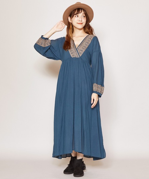 チャイハネ（チャイハネ）の「【チャイハネ】ジプラー刺繍カシュクールワンピース（ワンピース・レディース・ホワイト/オレンジ/ブルー・FREE）」の11枚目の写真