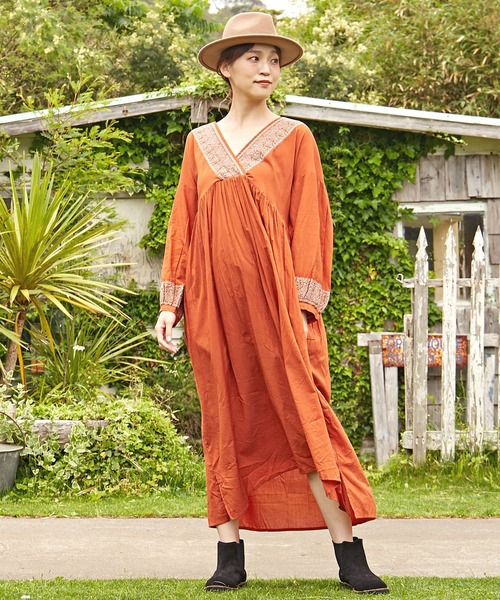 チャイハネ（チャイハネ）の「【チャイハネ】ジプラー刺繍カシュクールワンピース（ワンピース・レディース・ホワイト/オレンジ/ブルー・FREE）」の18枚目の写真