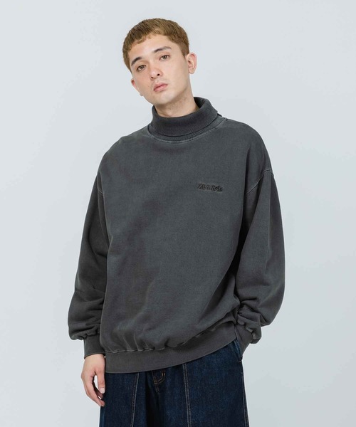 XLARGE（エクストララージ）の「PIGMENT HIGH-NECK SWEAT（スウェット・メンズ・ブラック/グリーン/マスタード・XL/S/M/L）」の2枚目の写真