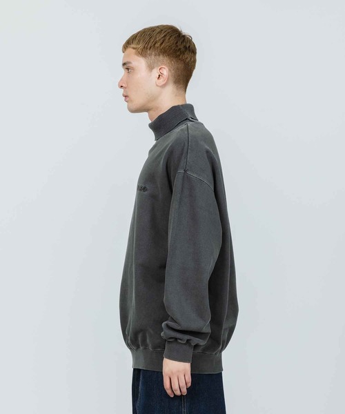 XLARGE（エクストララージ）の「PIGMENT HIGH-NECK SWEAT（スウェット・メンズ・ブラック/グリーン/マスタード・XL/S/M/L）」の4枚目の写真