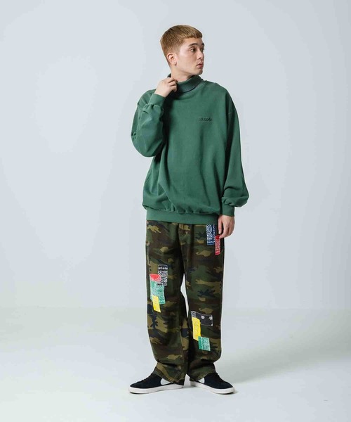 XLARGE（エクストララージ）の「PIGMENT HIGH-NECK SWEAT（スウェット・メンズ・ブラック/グリーン/マスタード・XL/S/M/L）」の13枚目の写真