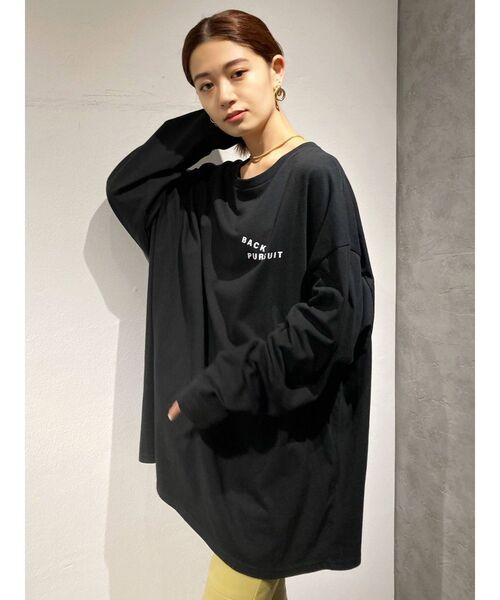 EMODA（エモダ）の「バックアートバルキートップ（Tシャツ/カットソー・レディース・ホワイト/ブラック/パープル・FREE）」の3枚目の写真