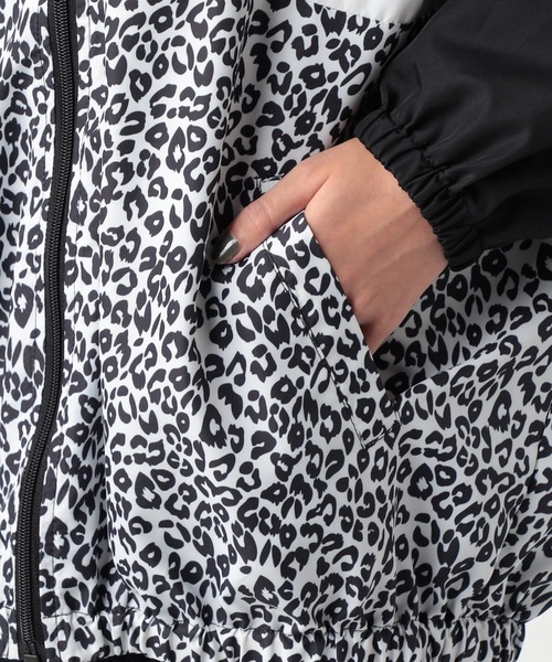 CECIL McBEE(セシルマクビー)の「レオパード切替トラックジャケット(マウンテンパーカー・レディース・ベージュ/ブラック・MEDIUM)」の10枚目の写真