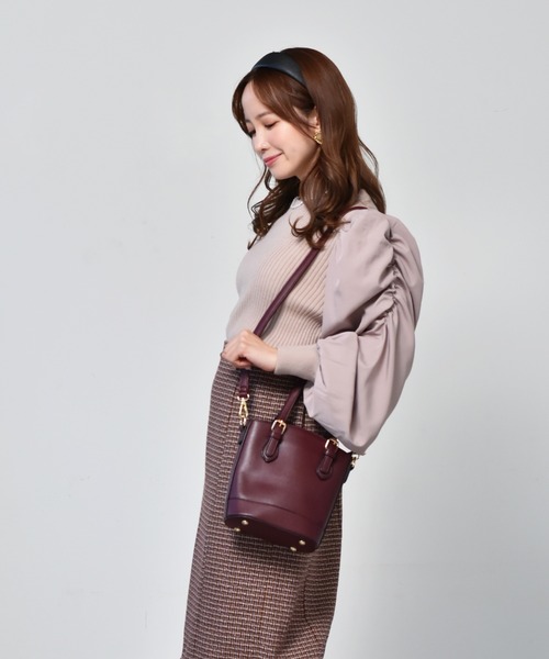 ems excite(エムズエキサイト)の「パイピングハンドバッグ(ハンドバッグ・レディース・ブラック/アイボリー/ボルドー・FREE)」の11枚目の写真