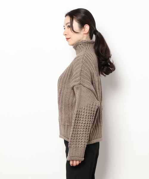 ENVYM（アンビー）の「ローゲージスウィッチングニット（ニット/セーター・レディース・ホワイト/ベージュ/グレー・FREE）」の20枚目の写真