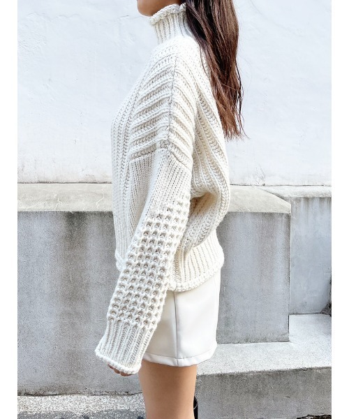 ENVYM（アンビー）の「ローゲージスウィッチングニット（ニット/セーター・レディース・ホワイト/ベージュ/グレー・FREE）」の6枚目の写真