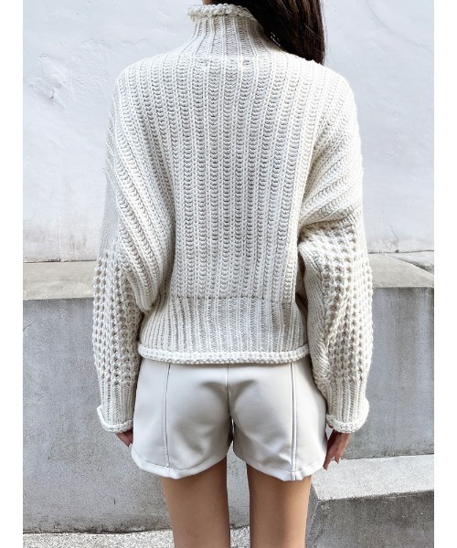 ENVYM（アンビー）の「ローゲージスウィッチングニット（ニット/セーター・レディース・ホワイト/ベージュ/グレー・FREE）」の7枚目の写真