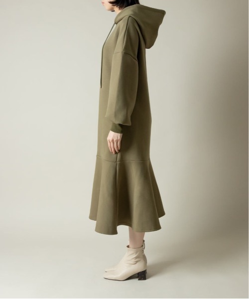 RANDA（ランダ）の「ダンボールフーディーワンピース（ワンピース・レディース・カーキ/グレー/ブラック・FREE）」の15枚目の写真