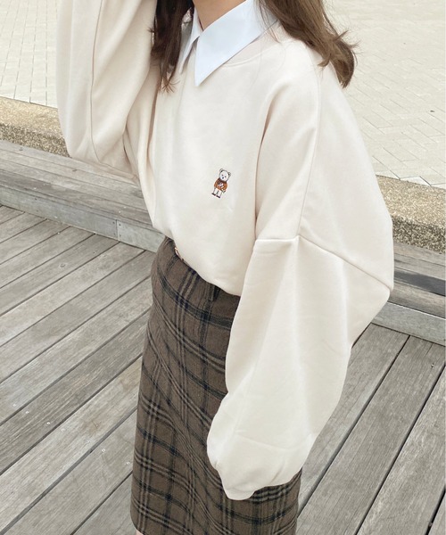 apres jour（アプレジュール）の「くま刺繍スウェット【ZOZOTOWN限定アイテム】（スウェット・レディース・アイボリー/ダークグリーン/ボルドー・フリー/X-LARGE）」の6枚目の写真
