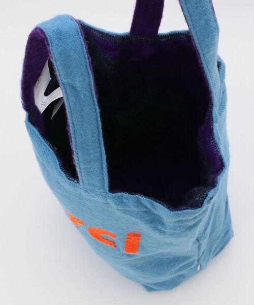 hint hint（ヒントヒント）の「【WEB限定】【hint hint/ヒントヒント】merci リバーシブルバッグ オルテガ柄（トートバッグ・レディース・ライトグレー/サックスブルー・FREE）」の4枚目の写真