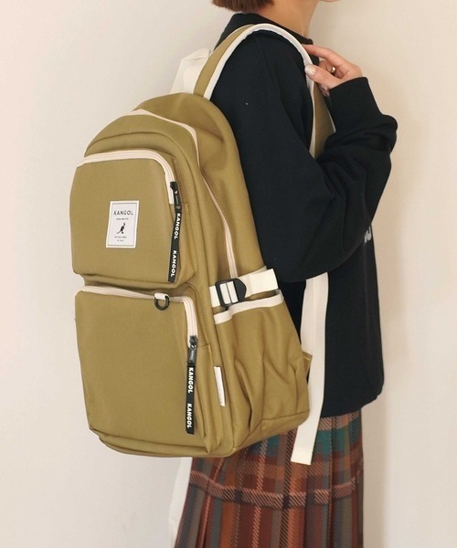 KANGOL(カンゴール)の「【KANGOL/カンゴール】 BIG タグ トリプルジップ バックパック(バックパック/リュック・メンズ・ベージュ/ブラック/ブラック×ホワイト・FREE)」の11枚目の写真