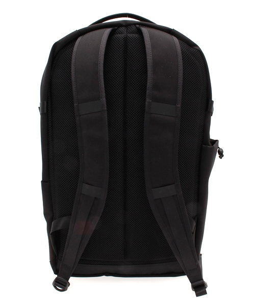 PORTER（ポーター）の「PORTER FUTURE DAY PACK <B印 YOSHIDA SELECT>（バックパック/リュック・メンズ・ブラック・ONE SIZE）」の9枚目の写真