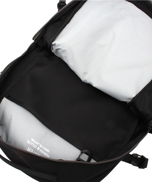 PORTER（ポーター）の「PORTER FUTURE DAY PACK <B印 YOSHIDA SELECT>（バックパック/リュック・メンズ・ブラック・ONE SIZE）」の7枚目の写真