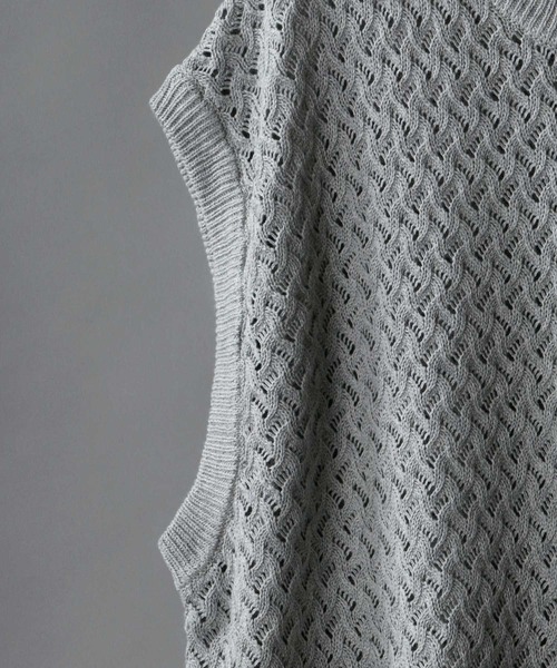 SITRY（シトリー）の「Openwork knitting vest/透かし編み ニットベスト（ベスト・メンズ・ブラック/グレー/グリーン/グレイッシュベージュ/ブルーグレー/ライトグリーン・M/L）」の10枚目の写真