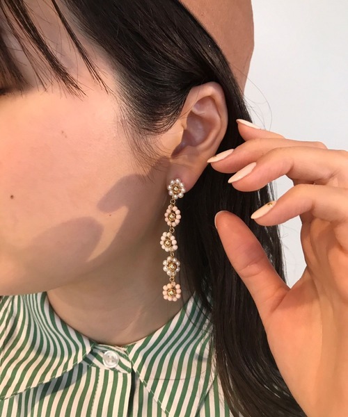 Me%（ミィパーセント）の「カラフルＩラインビーズイヤリング（イヤリング・レディース・ホワイト系その他/グリーン系その他/ピンク系その他・FREE）」の11枚目の写真