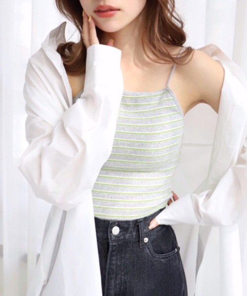 moment+（モーメントプラス）の「カップ付き ボーダーテレコ スクエアブラトップ（チューブトップ・レディース・ブラック/オフホワイト/グリーン/ホワイト系その他/杢グレー/イエロー×グリーン/ブルー・M）」の5枚目の写真