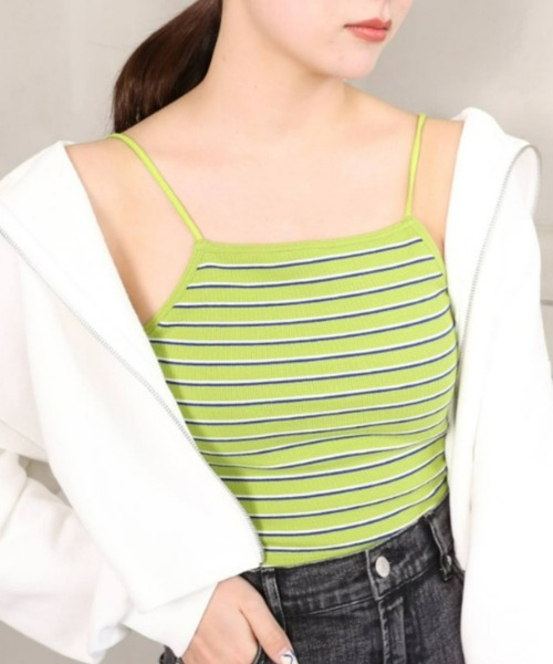 moment+（モーメントプラス）の「カップ付き ボーダーテレコ スクエアブラトップ（チューブトップ・レディース・ブラック/オフホワイト/グリーン/ホワイト系その他/杢グレー/イエロー×グリーン/ブルー・M）」の17枚目の写真