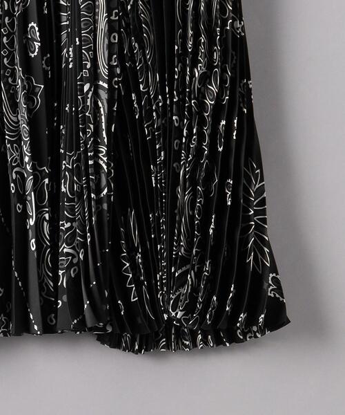 ★リサ【極美品 • 貴重】sacai バンダナプリントプリーツスカート Sacai（サカイ）の「＜sacai（サカイ）＞バンダナプリント
