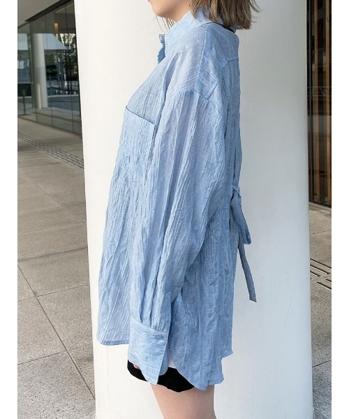 ENVYM（アンビー）の「オープンバックロングＳＨ（シャツ/ブラウス・レディース・ブラック/ブルー/ホワイト・FREE）」の15枚目の写真