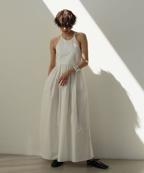 ETRE TOKYO（エトレトウキョウ）の「タックショルダーシャツレイヤードワンピース（ワンピース・レディース・ホワイト/ブラック・FREE）」の16枚目の写真