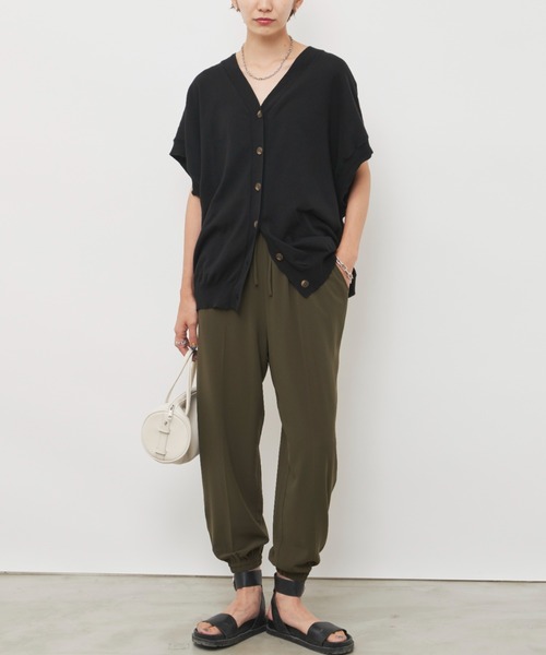 Auntie Rosa Holiday(アンティローザホリデー)の「ジョーゼットジョガーパンツ / サイズ展開あり(その他パンツ・レディース・ブラック/カーキ/アイボリー・SMALL/MEDIUM)」の16枚目の写真